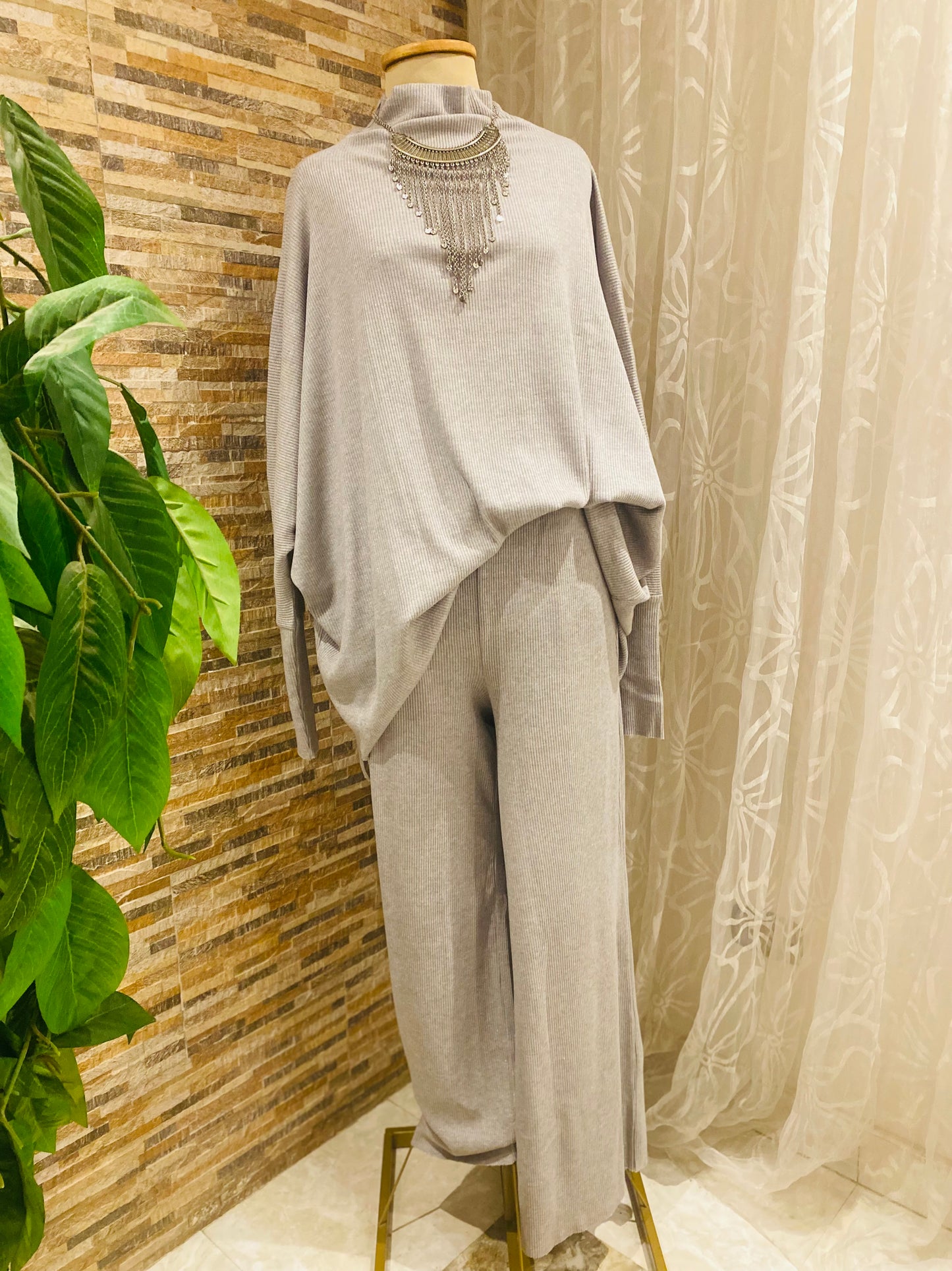 Oversized Ribbed Suit