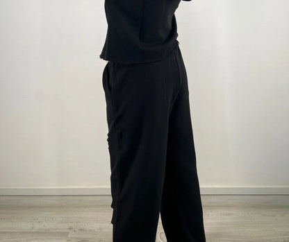 بنطلون رمادي غامق