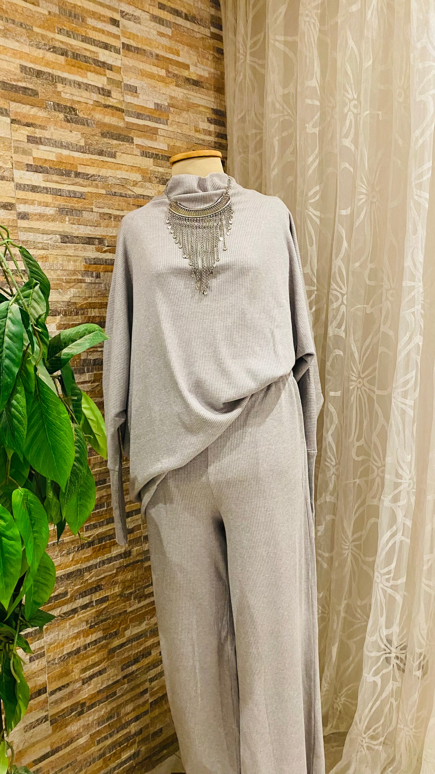 Oversized Ribbed Suit