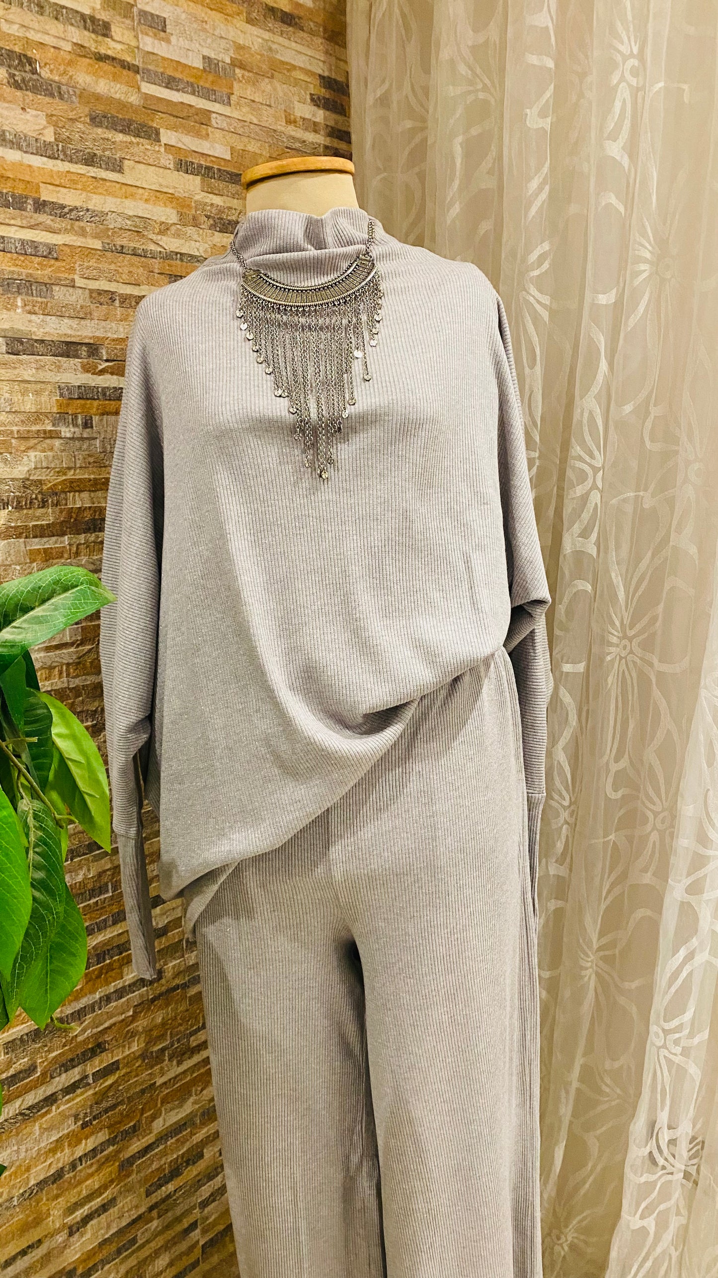 Oversized Ribbed Suit